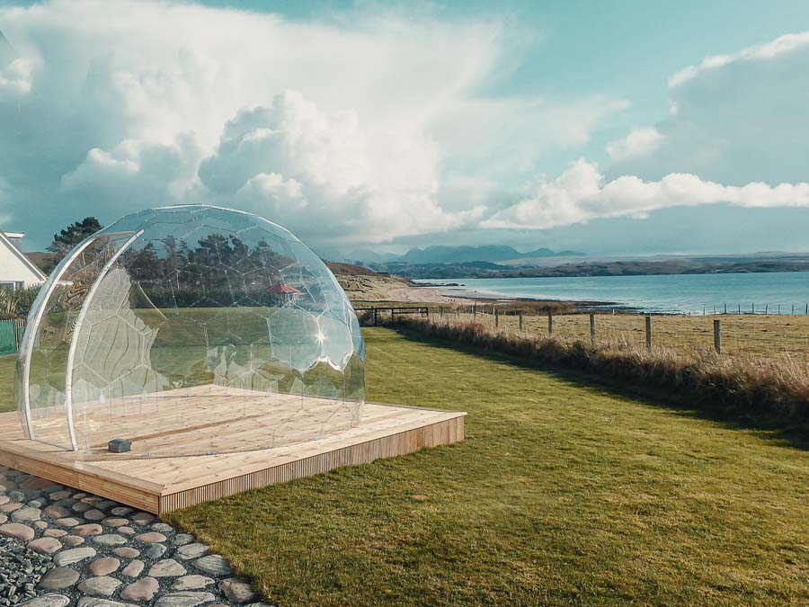 Klare Gartenkapsel am Meer