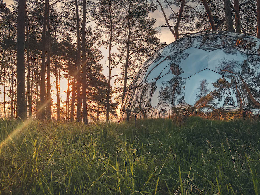 Pod de glamping en miroir