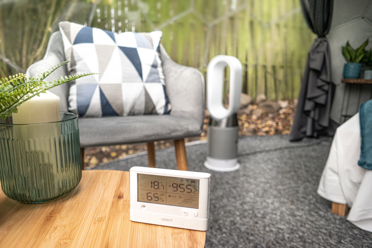 elektrischer Heizlüfter in einer Gartenkapsel