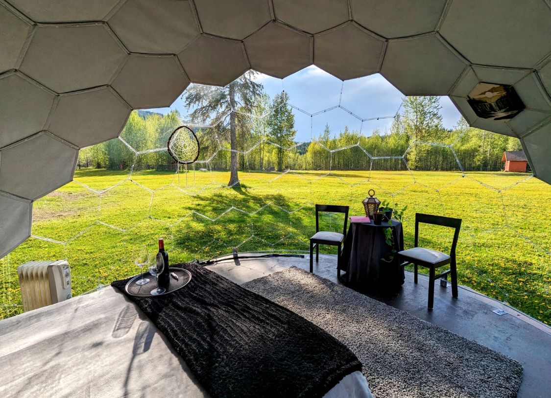 Isolierte Hypedome M-Kuppel für ganzjährige Gästeaufenthalte