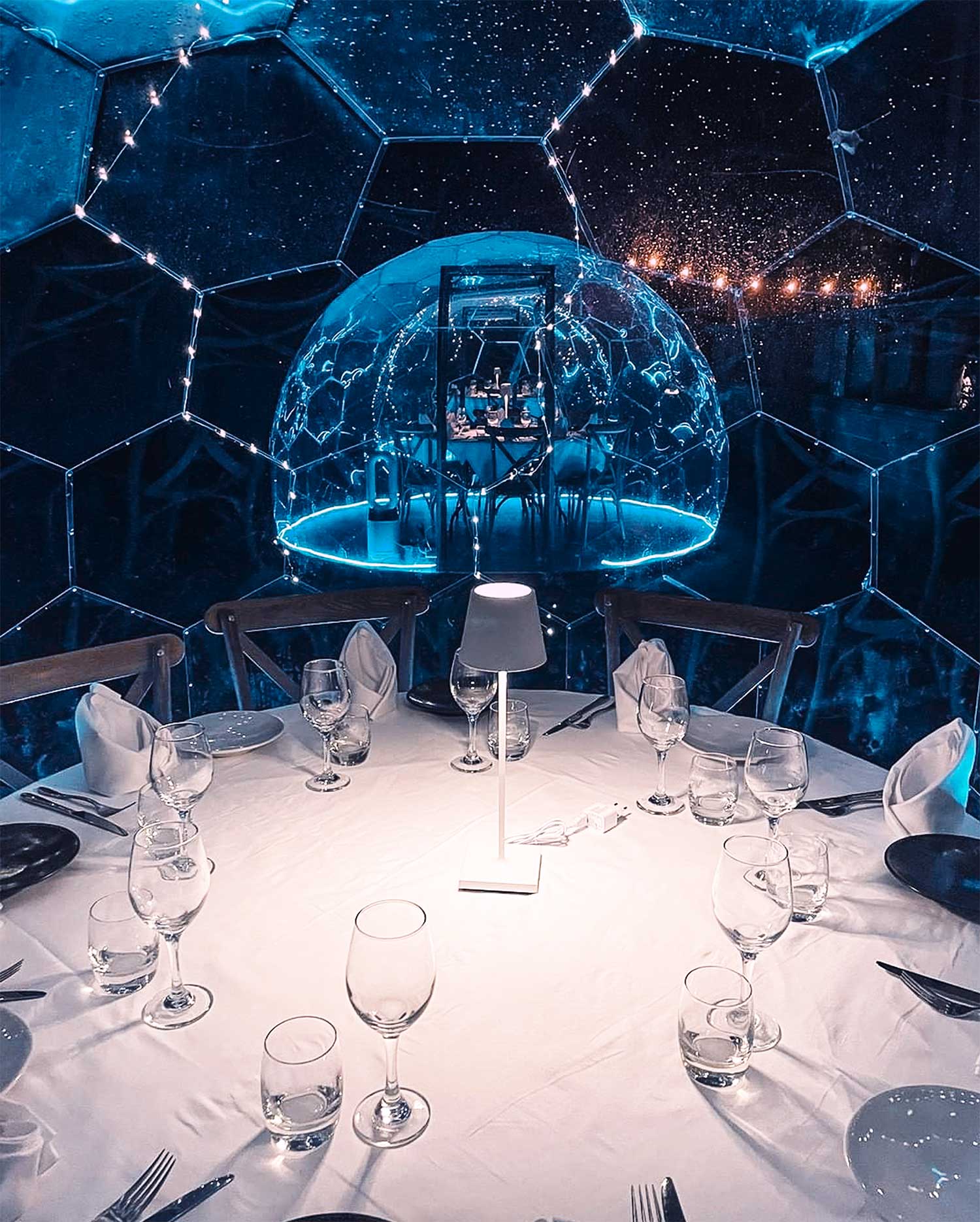 Dining pod with lights