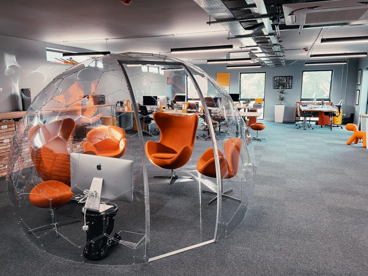 Bureau d'intérieur pour le travail en profondeur