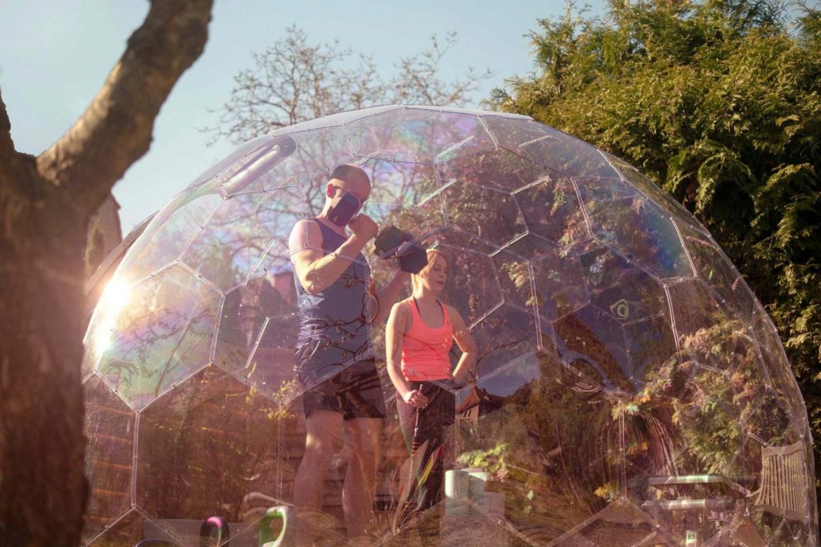 Gymnase de jardin - entraînement en couple
