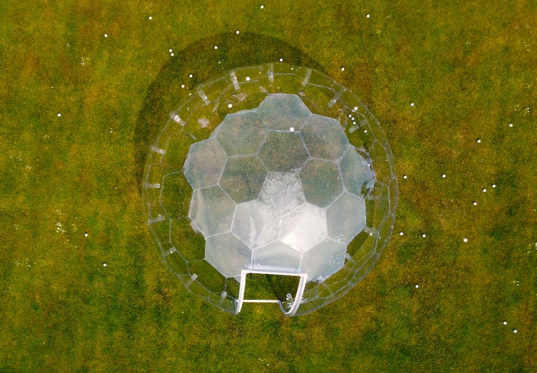 Test der Hypedome's Hagelresistenz auf dem Golfplatz